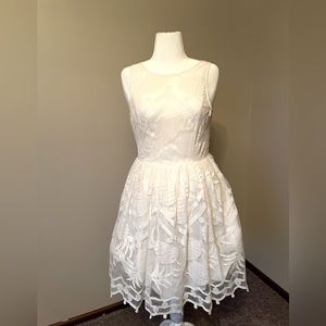Anthropologie Maeve White Pineapple Lace Dress, size 12